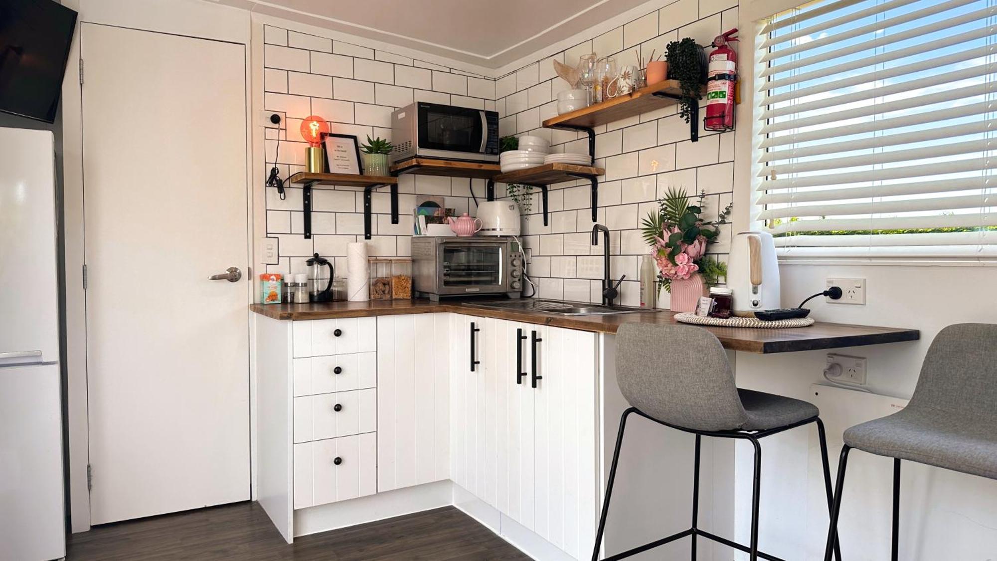 Rustling Oaks Nz Tropical Tiny House Villa Tamahere Eksteriør billede