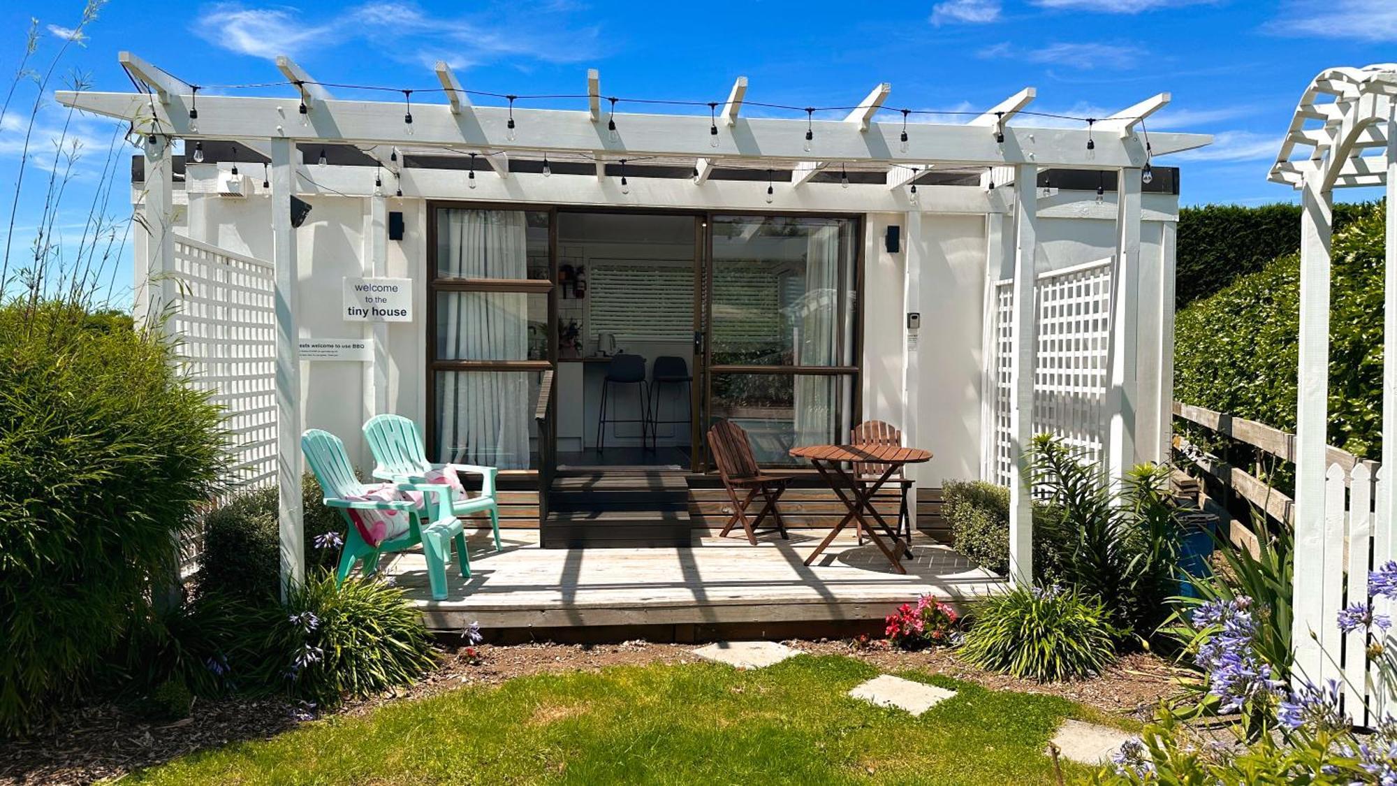 Rustling Oaks Nz Tropical Tiny House Villa Tamahere Eksteriør billede